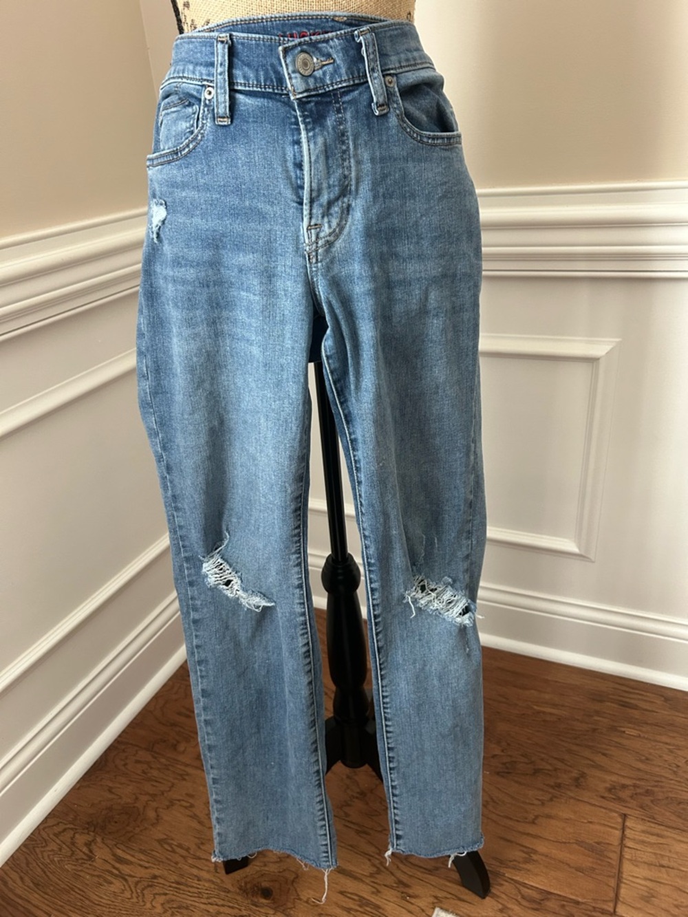 Lucky Brand Light Blue Distressed Straight-Leg Jeans